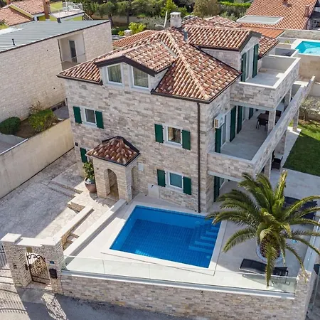 Βίλα Milena With Pool And Sea View