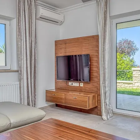 Villa Milena With Pool And Sea View *